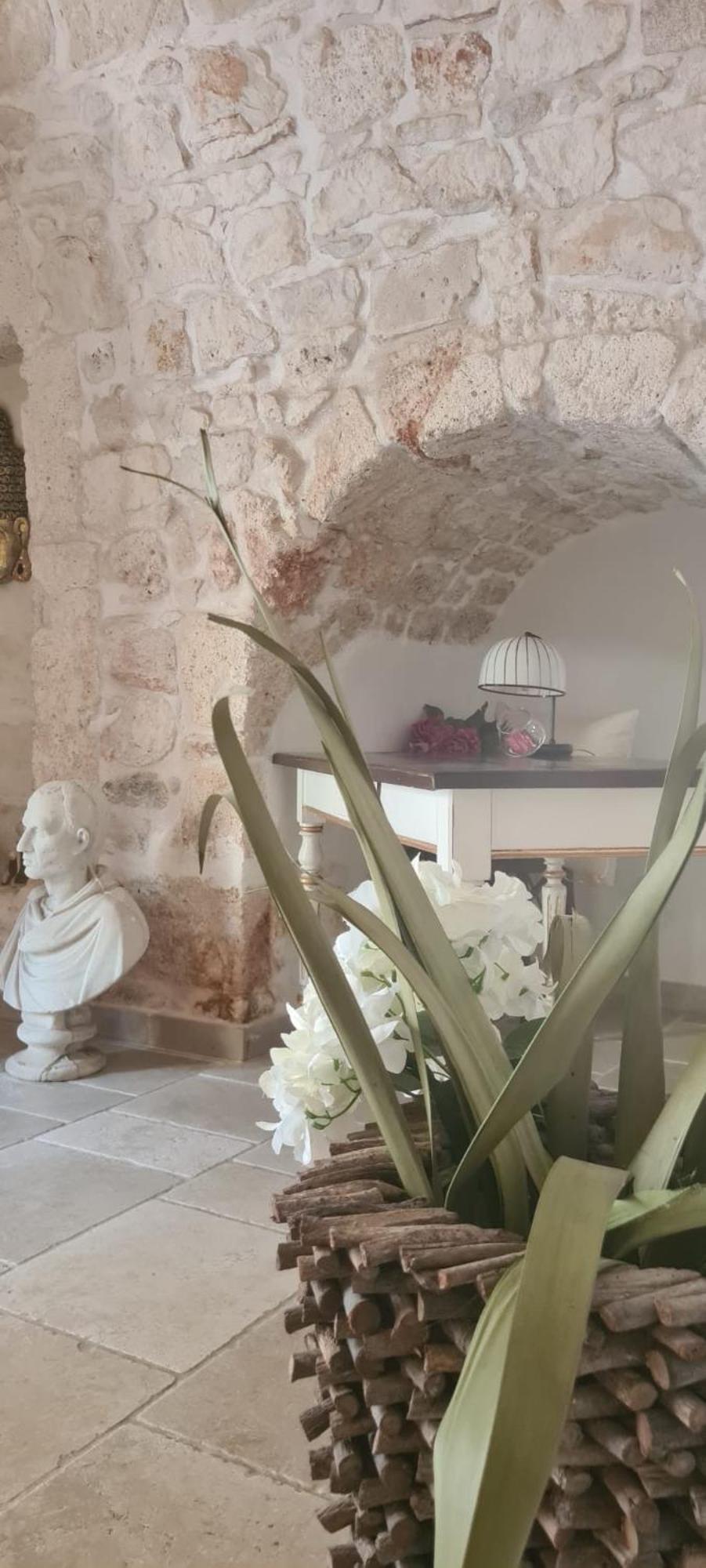 Borgovecchio Suite Ostuni Bagian luar foto