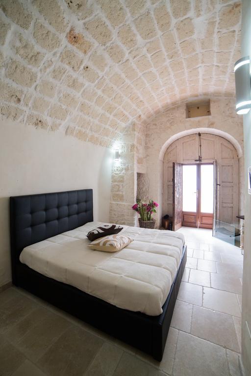 Borgovecchio Suite Ostuni Bagian luar foto