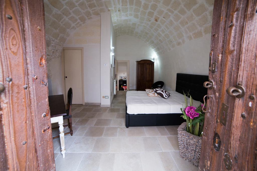 Borgovecchio Suite Ostuni Bagian luar foto