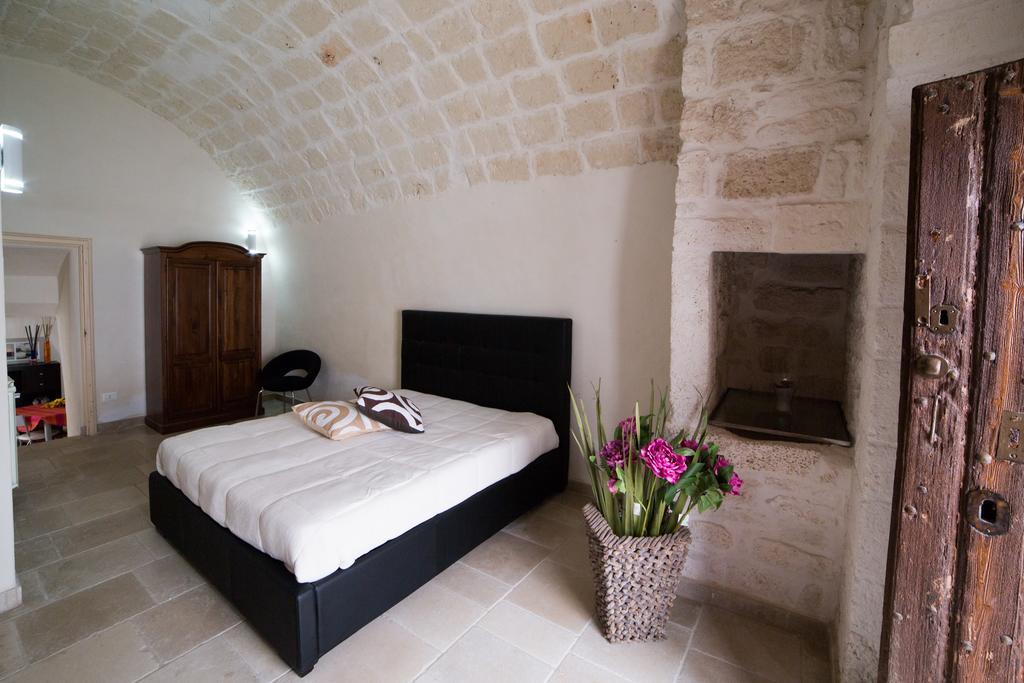 Borgovecchio Suite Ostuni Bagian luar foto